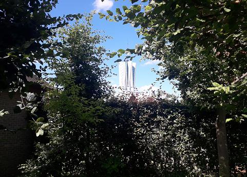 Zicht op de Verrijzeniskerk